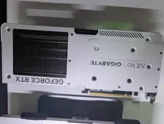 Gigabyte GeForce RTX 4070 AERO