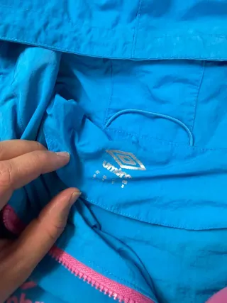 ¡¡OFERTA!! Talla S Chaqueta Umbro impermeable