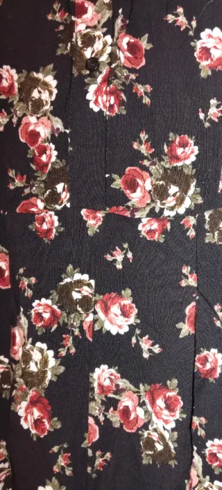 Mono floral Bershka talla M