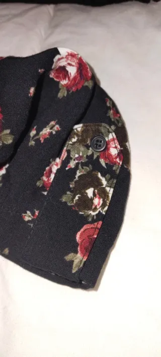 Mono floral Bershka talla M