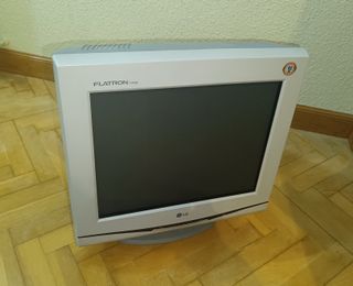 Monitor CRT LG FLATRON F700B