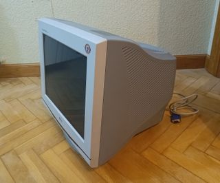 Monitor CRT LG FLATRON F700B