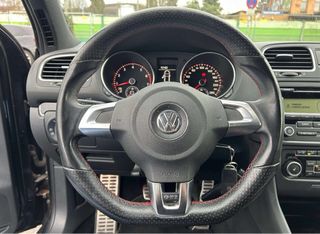 Volkswagen Golf GTI 211 cv