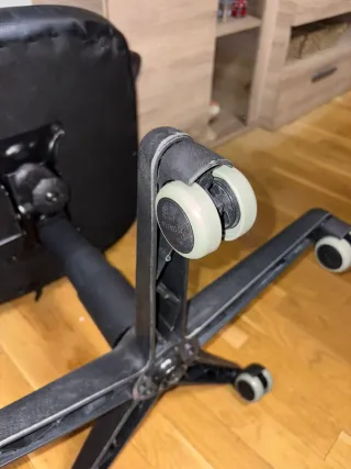 Sillón de oficina negro