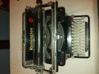 Máquina de escribir Remington Antigua Modelo 12