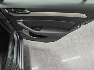 Volkswagen Passat 1.4 TSI ACT R-Line 150cv