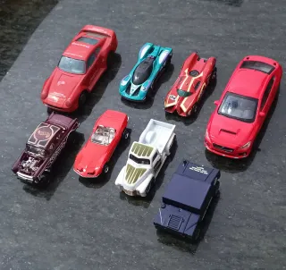 Lote de 8 coches de juguete