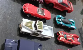 Lote de 8 coches de juguete