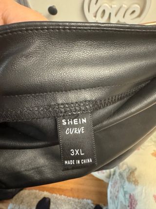 Falda efecto piel Shein