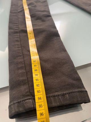 Pantalón pitillo verde oscuro Pull&Bear - talla 38