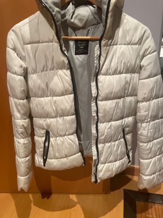 Plumas Zara Blanco Talla S