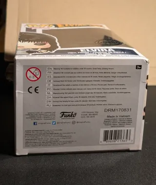 Funko Pop Elvira #542 Exclusivo