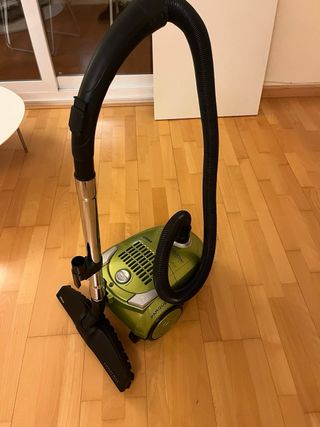 Aspiradora Ufesa Parquet XXL 2200W