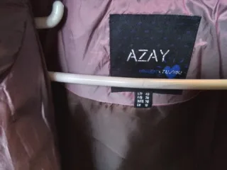 Cazadora acolchada morada