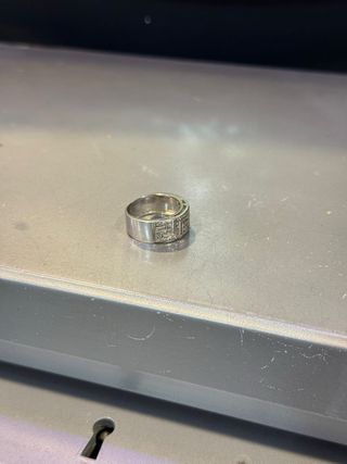 Anillo Greco Oro Blanco 18k y Brillantes.