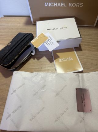 Cartera Michael Kors Negra con Monedero
