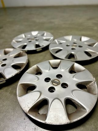 Tapacubos Nissan Micra K12 2007 15 pulgadas