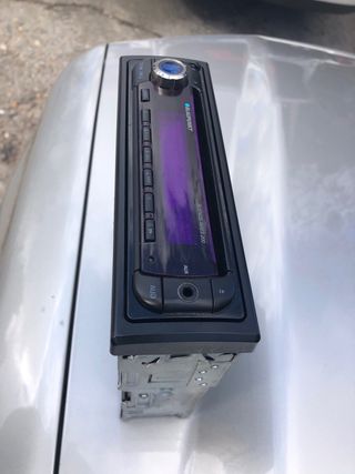 Radio-cd BLAUPUNKT, modelo Buenos Aires 200.