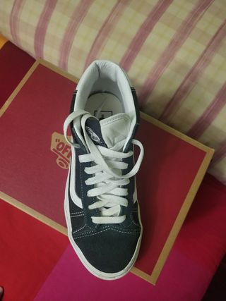 Zapatillas Vans Mid-Top Verdes y Blancas