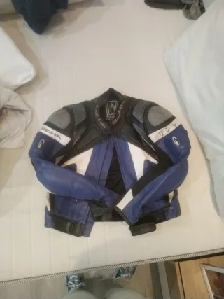 Mono de moto hombre deportivo