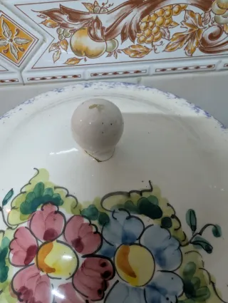 Recipiente cerámico y 2 floreros  de regalo