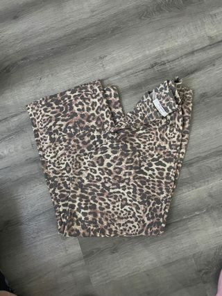 Pantalón de chándal Primark estampado leopardo