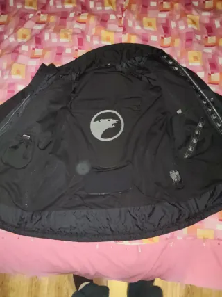 Chaqueta de moto negra