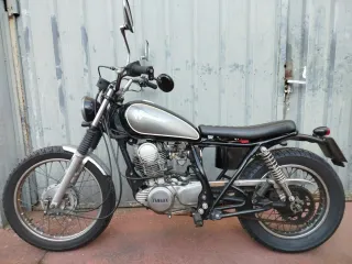 Yamaha 250 Special custom, carnet A2