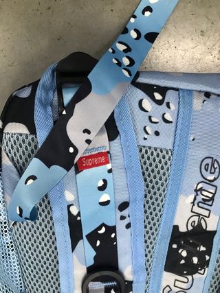 Mochila Supreme Camuflaje Azul y Negra