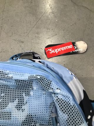 Mochila Supreme Camuflaje Azul y Negra