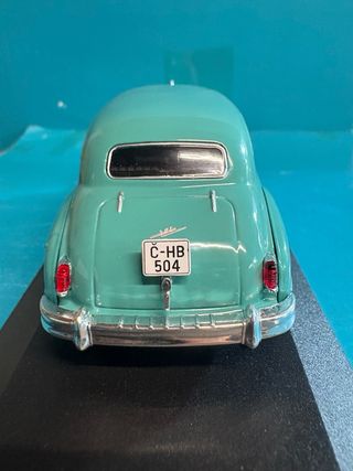 Lote 2 coches rusos ZIS escala 1:43