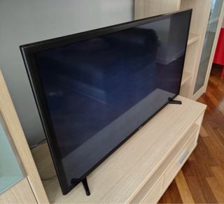 Televisión Samsung 40” Full HD Smart TV