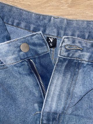 Vaqueros azules rectos