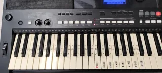 Teclado Yamaha PSR-E433