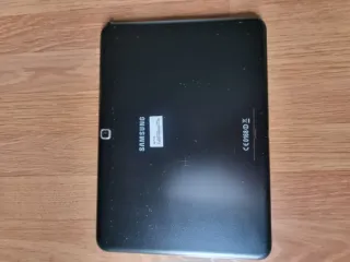 Samsung Galaxy Tab 4 16GB SM-T530 Negra con funda