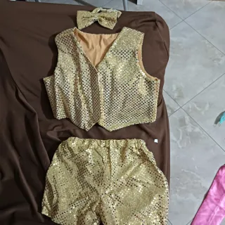 Completo da ballerino tip tap oro ,1 anno