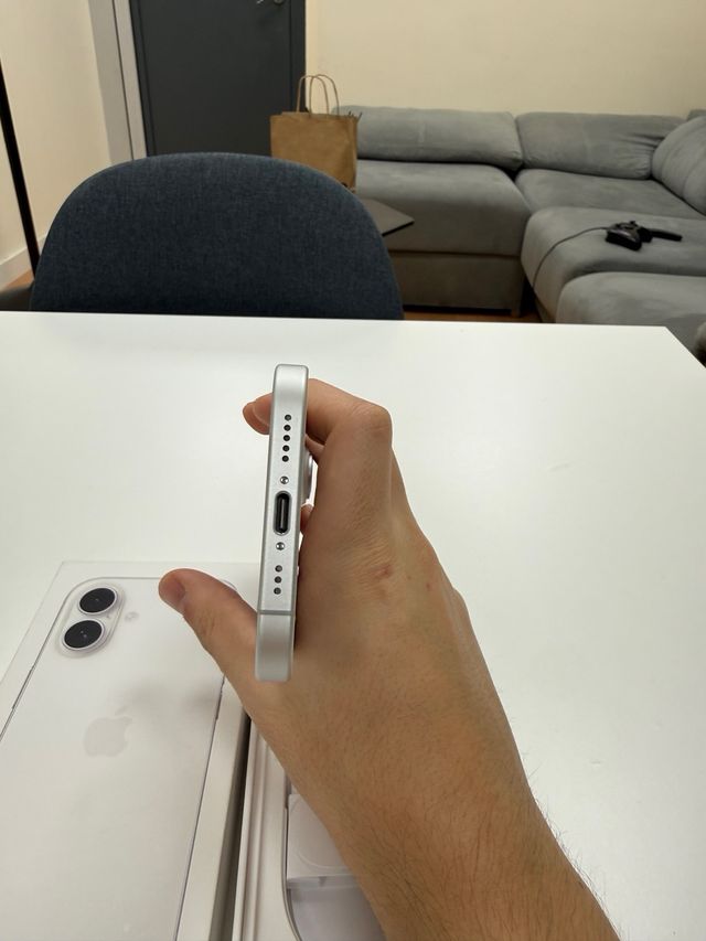 iPhone 16 come nuovo