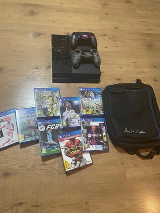 PS4 (PlayStation 4) Negra + 2 Controles