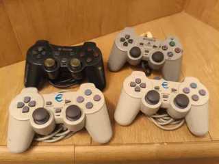 Lotto 4 joystick PS1-PS2