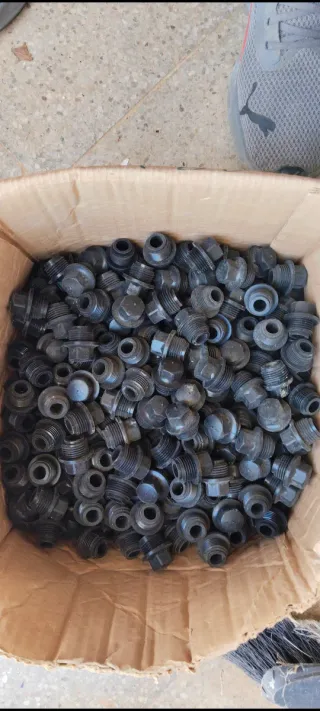 250 tapones plástico 1/2 pulgada nuevos