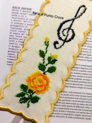 Segnalibro ricamato fiore giallo nota musicale