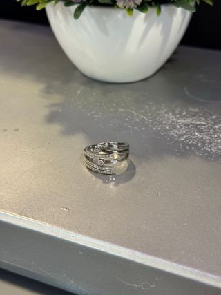 Anillo oro blanco y brillantes