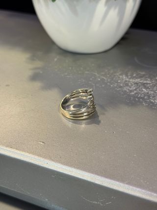 Anillo oro blanco y brillantes