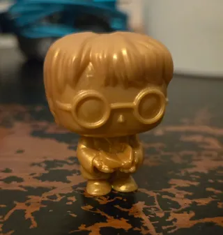 Figura Harry Potter Dorada