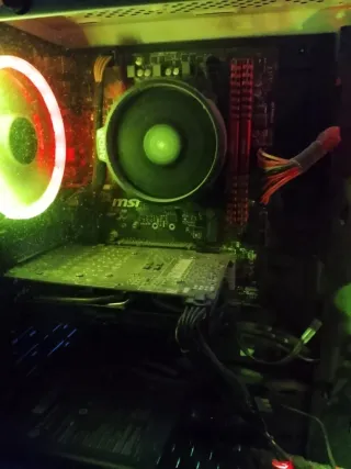 PC Gaming Blanco con RGB
