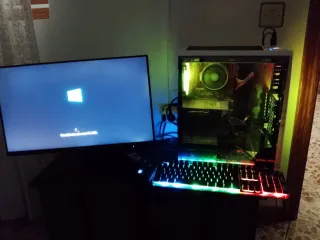 PC Gaming Blanco con RGB