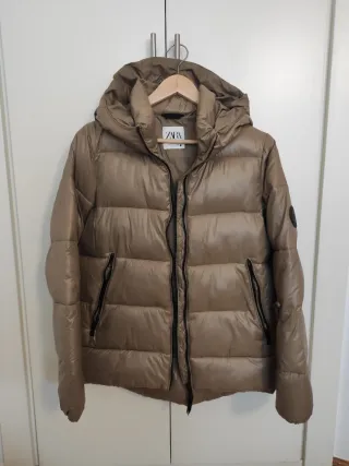 Chaqueta acolchada Zara beige