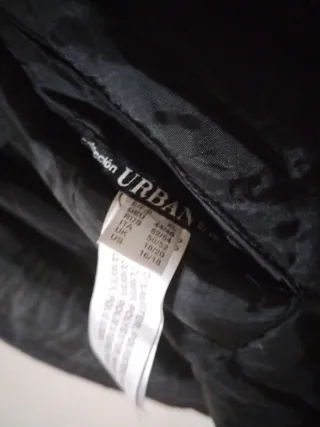 2X1 Abrigo reversible negro y verde militar