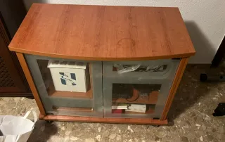 Mueble TV con ruedas