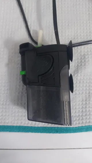 Tortuguera de cristal y plástico